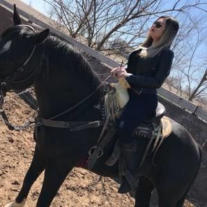 Meet your Posher, Isa